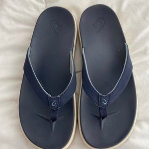 Olukai women’s flip flops